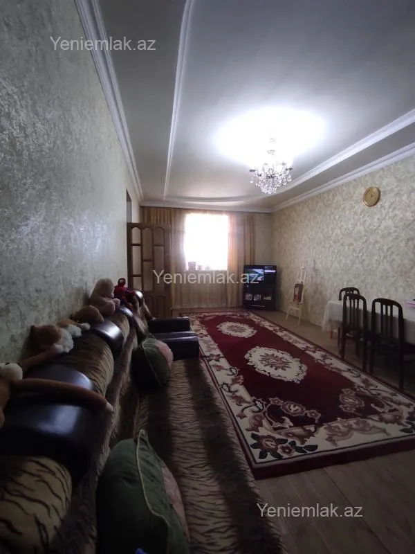 Satılır 3 otaqlı həyət evi 100 m²