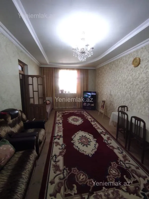 Satılır 3 otaqlı həyət evi 100 m²
