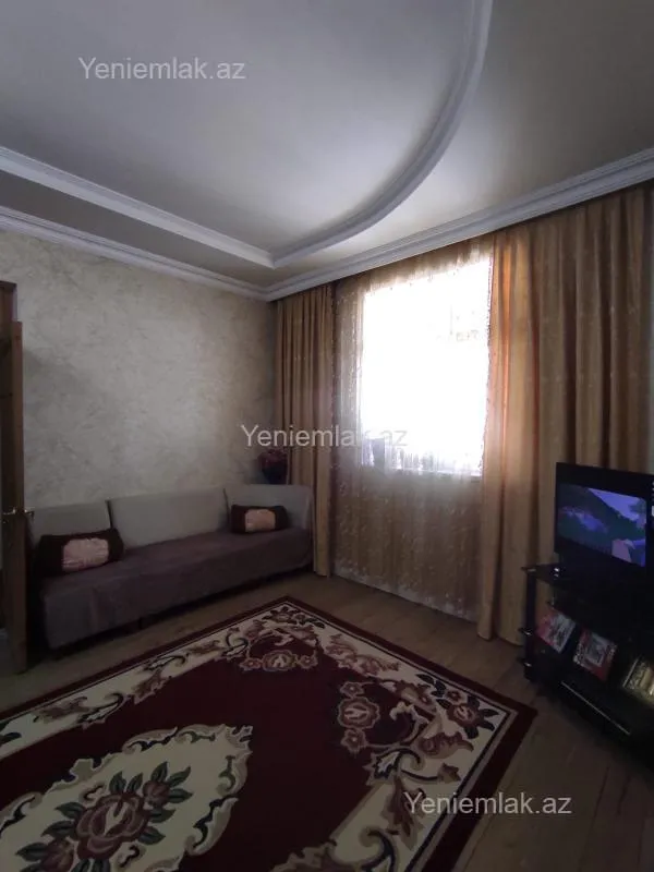 Satılır 3 otaqlı həyət evi 100 m²