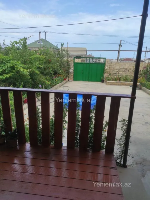 Satılır 3 otaqlı həyət evi 100 m²