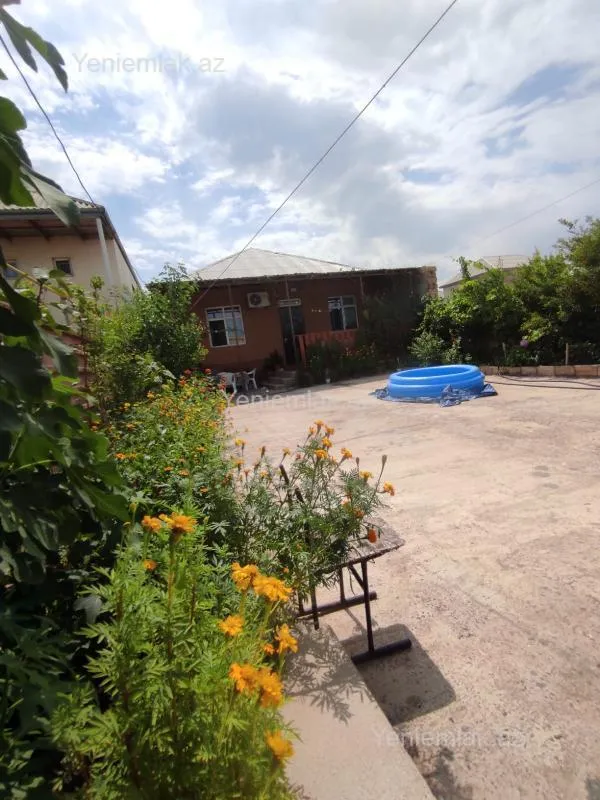 Satılır 3 otaqlı həyət evi 100 m²