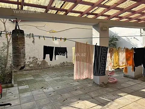Satılır 3 otaqlı köhnə tikili 70 m²