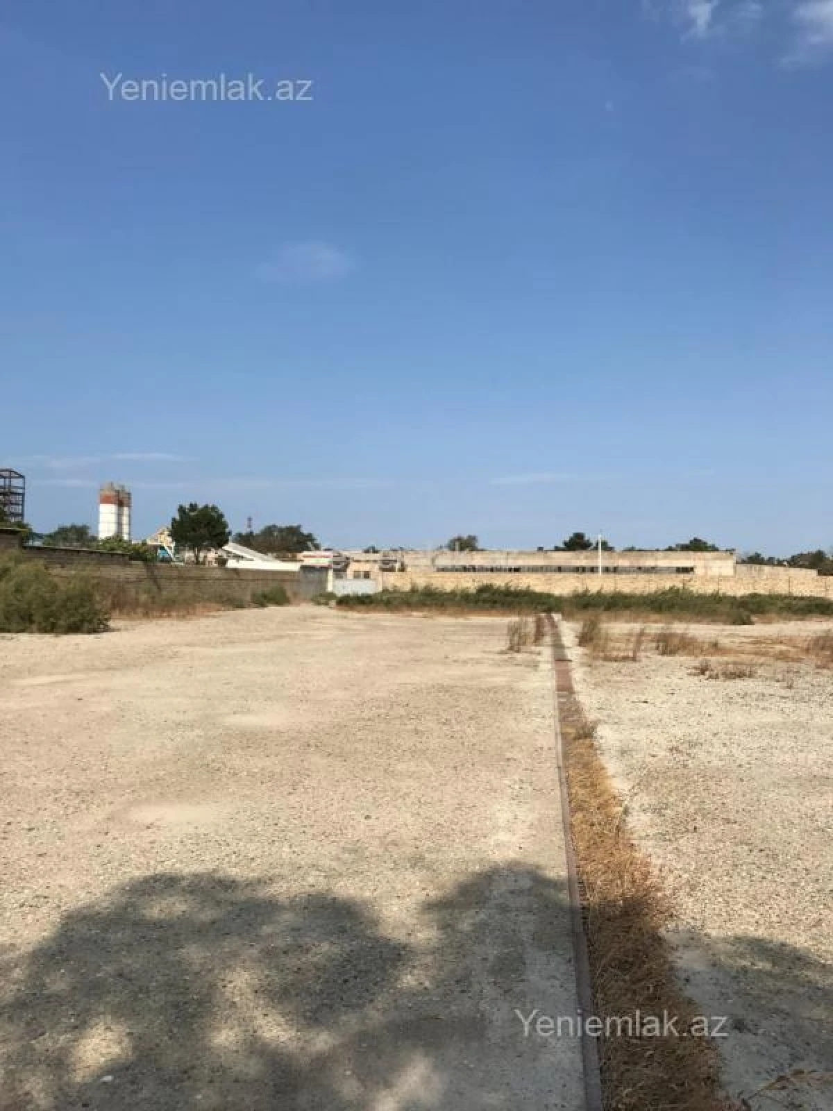 Satılır 1 otaqlı obyekt 100 m²