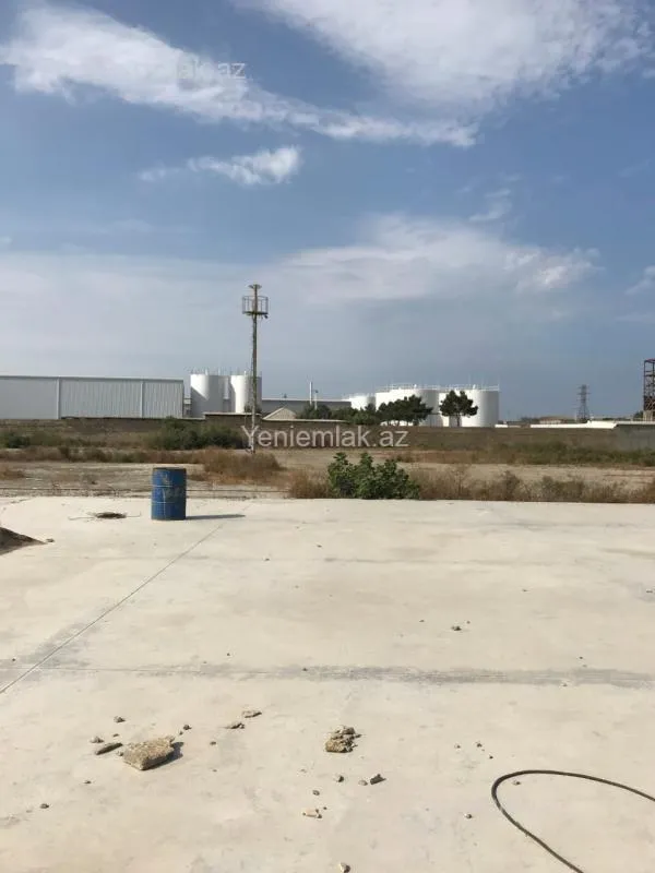 Satılır 1 otaqlı obyekt 100 m²