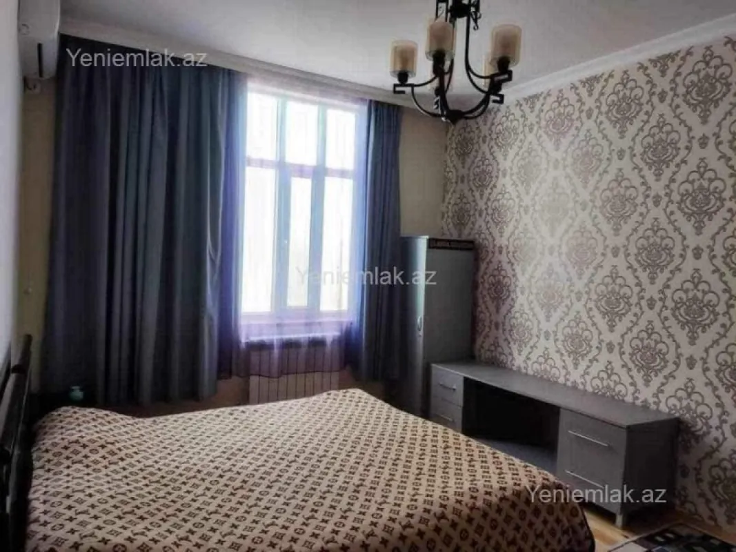 Satılır 4 otaqlı həyət evi 100 m²