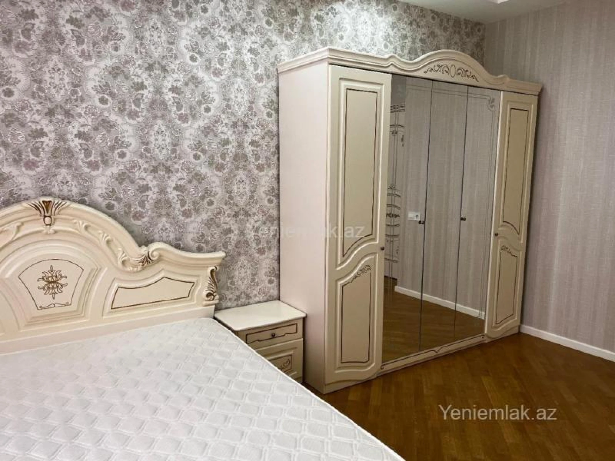 Satılır 2 otaqlı yeni tikili 94 m²
