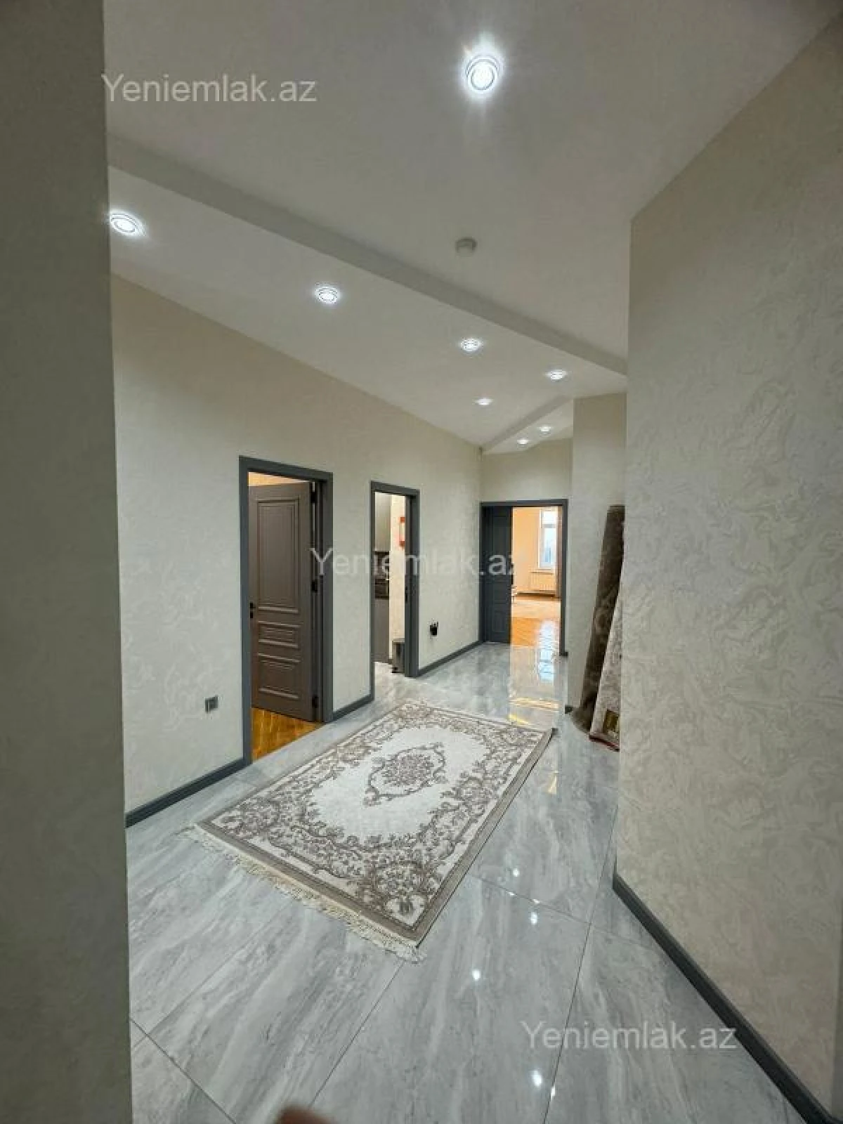 Satılır 3 otaqlı yeni tikili 150 m²