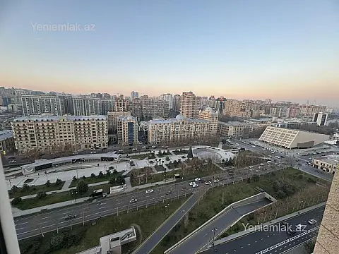 Satılır 3 otaqlı yeni tikili 150 m²