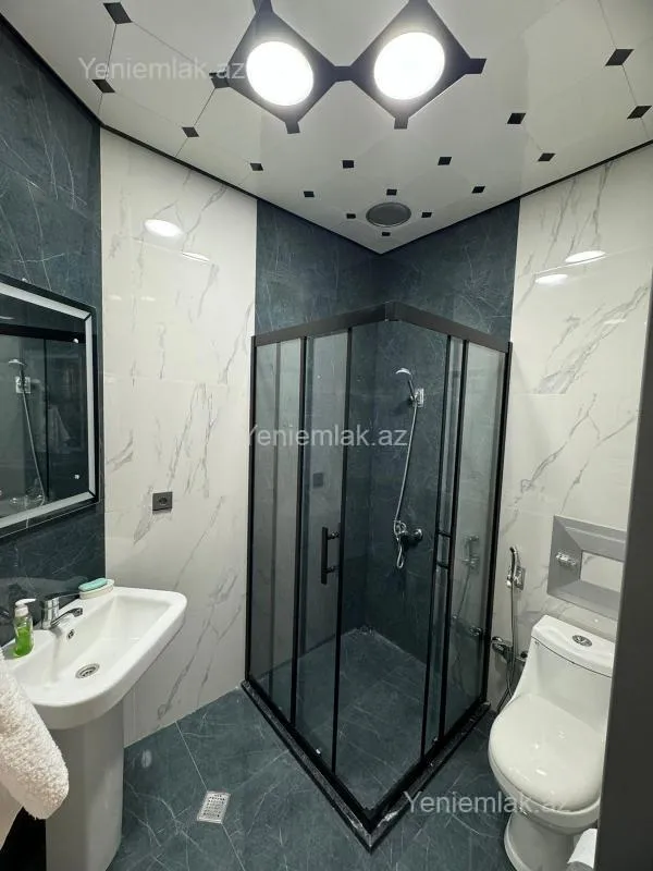 Satılır 3 otaqlı yeni tikili 150 m²