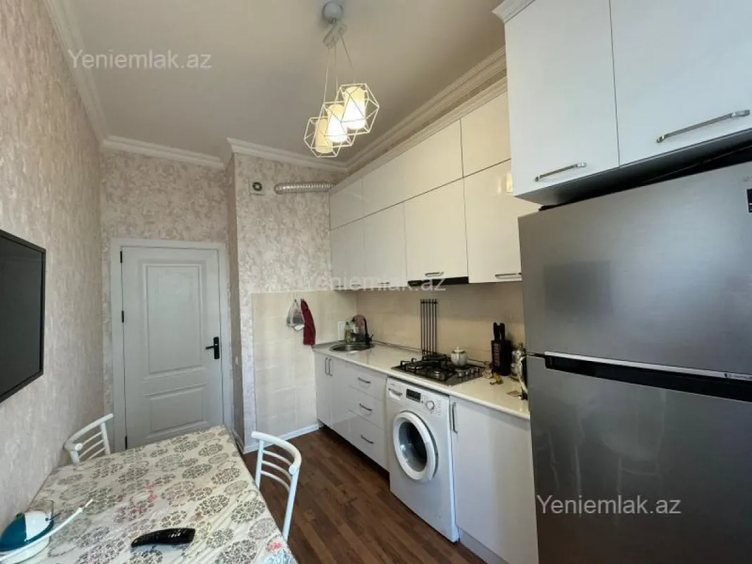 Satılır 2 otaqlı yeni tikili 61 m²