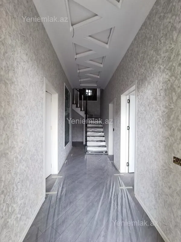 Satılır 6 otaqlı həyət evi 150 m²