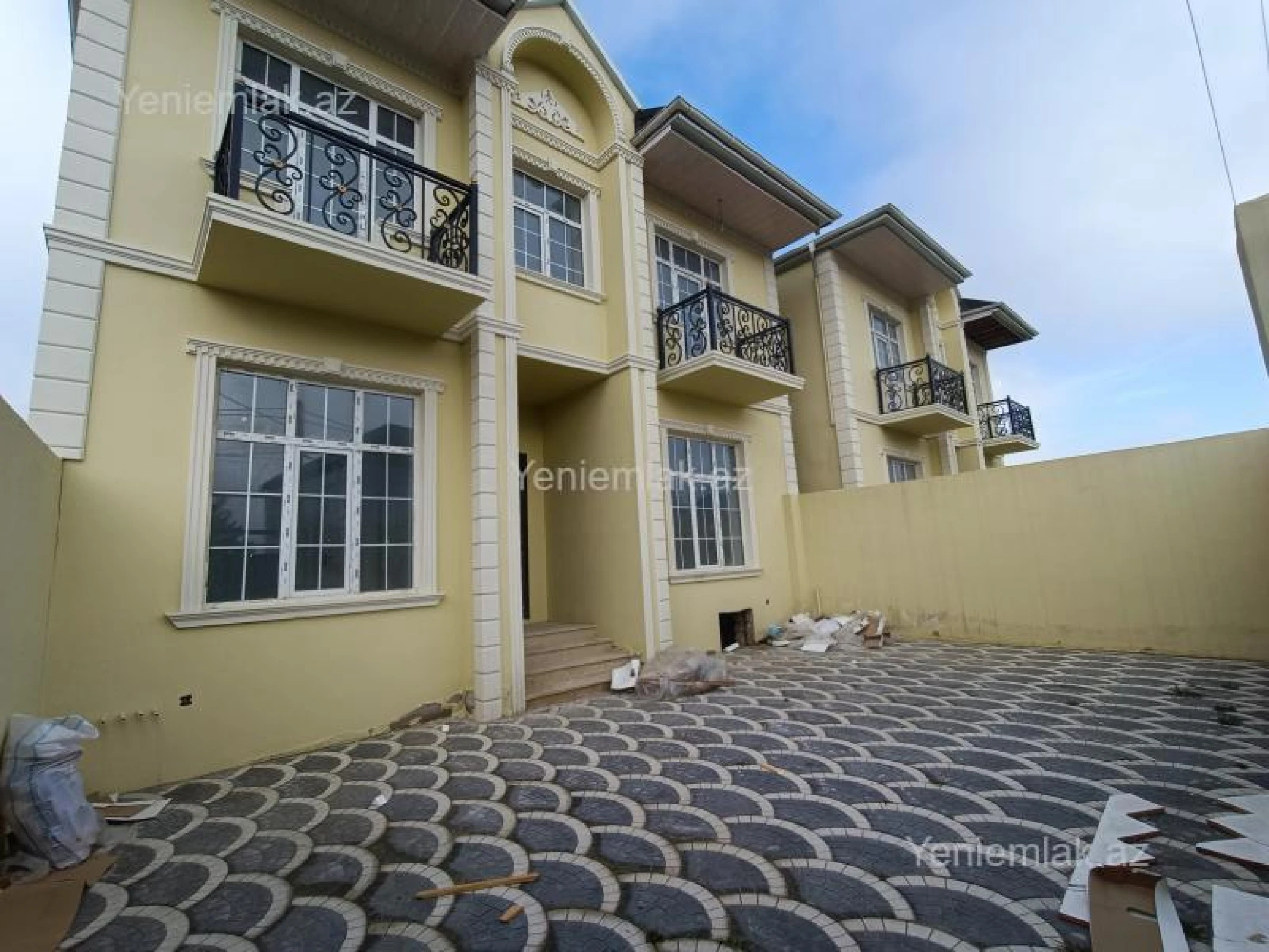 Satılır 6 otaqlı həyət evi 150 m²