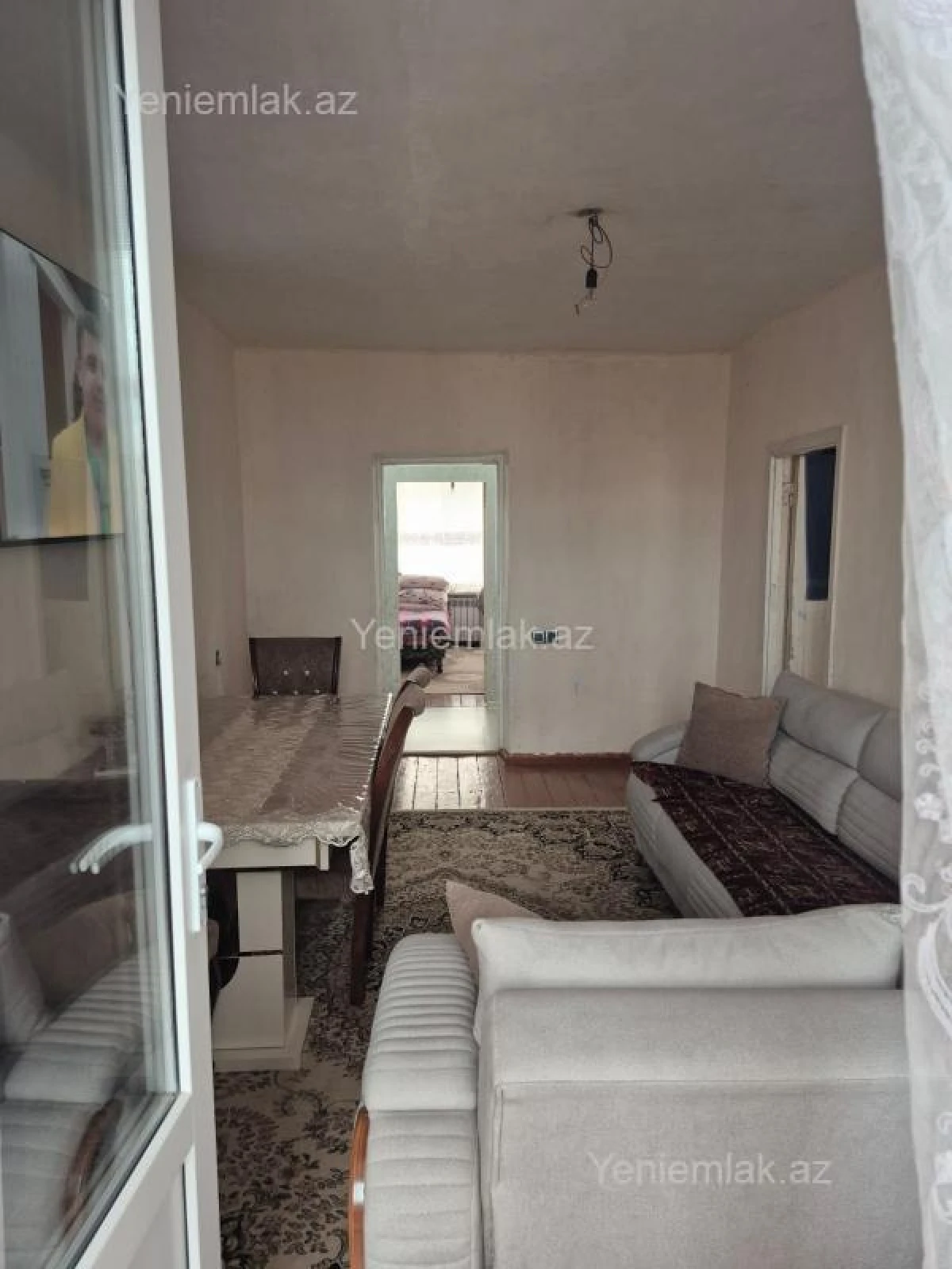 Satılır 4 otaqlı köhnə tikili 90 m²