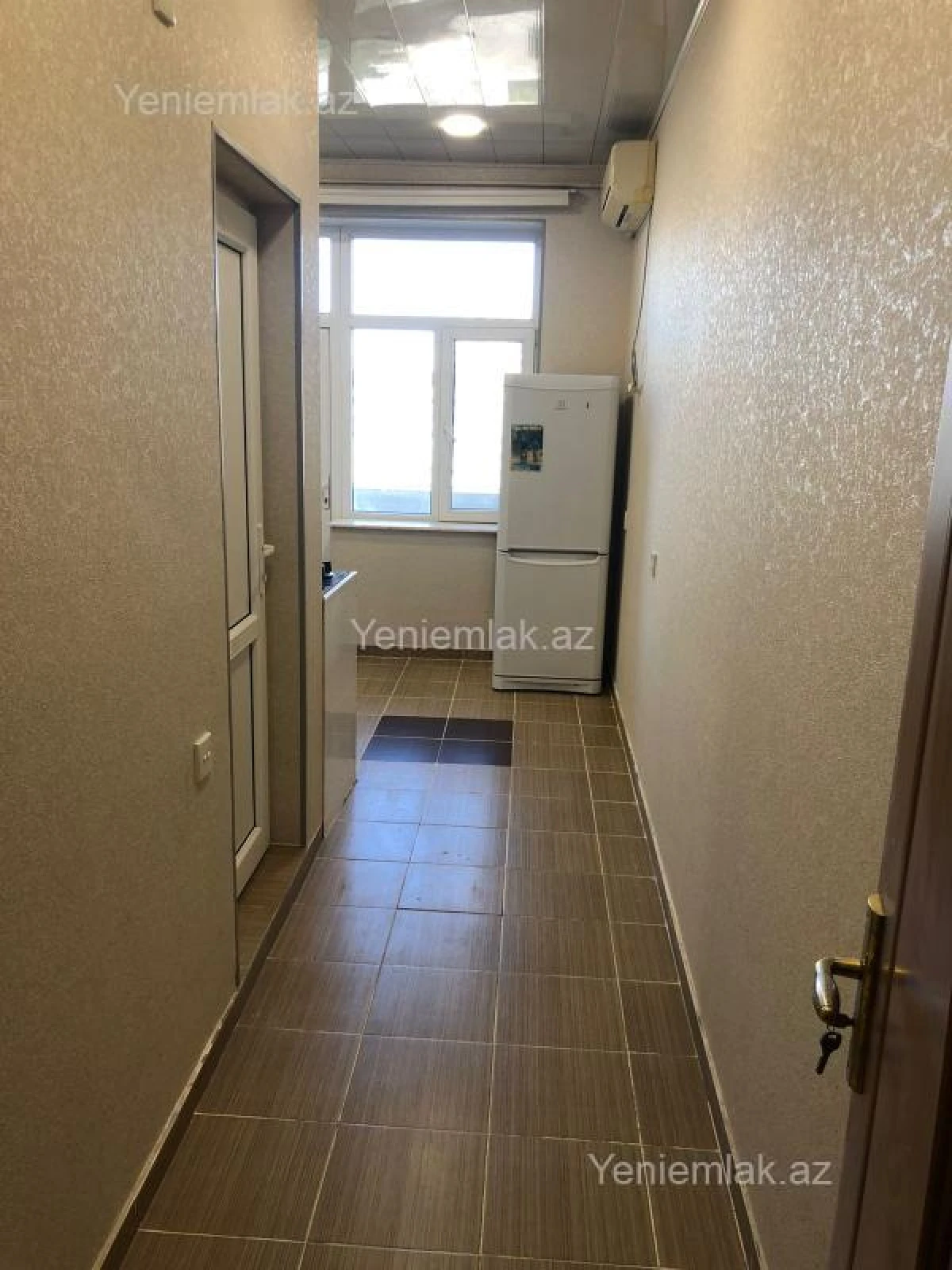 Satılır 3 otaqlı yeni tikili 93 m²