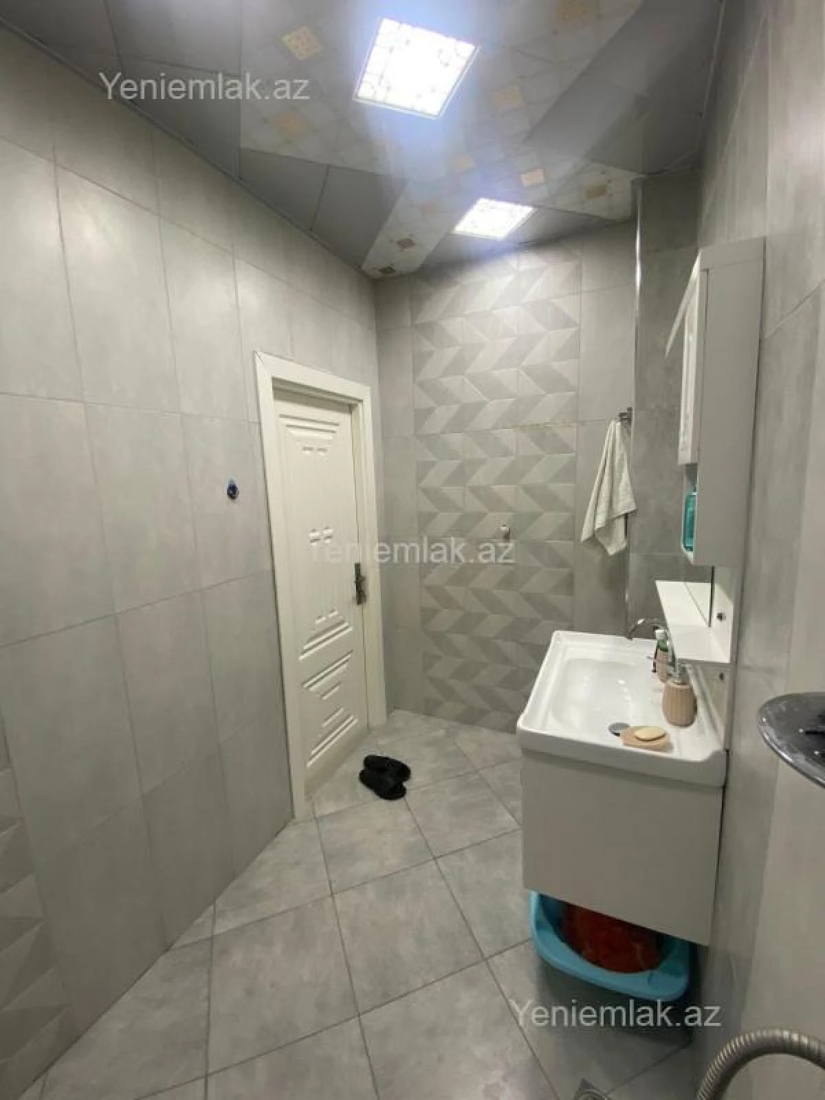 Satılır 2 otaqlı yeni tikili 73 m²