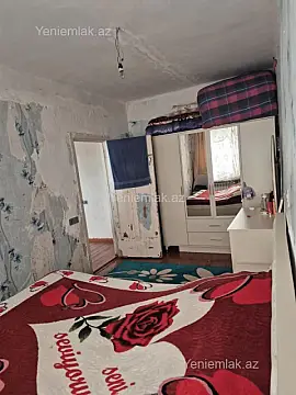 Satılır 4 otaqlı köhnə tikili 90 m²