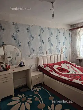 Satılır 4 otaqlı köhnə tikili 90 m²