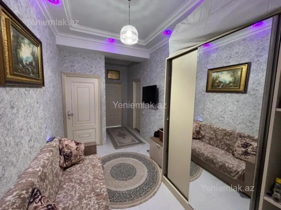 Satılır 3 otaqlı yeni tikili 72 m²