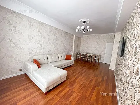 Satılır 3 otaqlı yeni tikili 81 m²