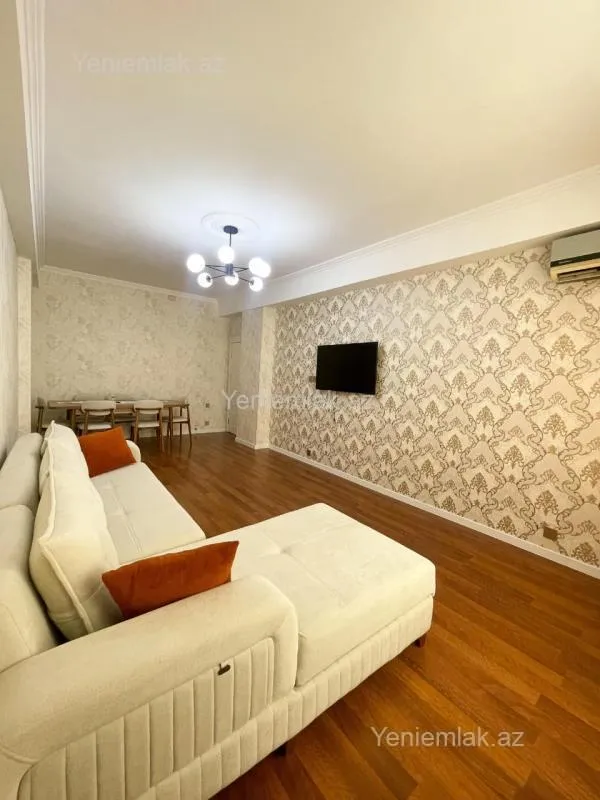 Satılır 3 otaqlı yeni tikili 81 m²