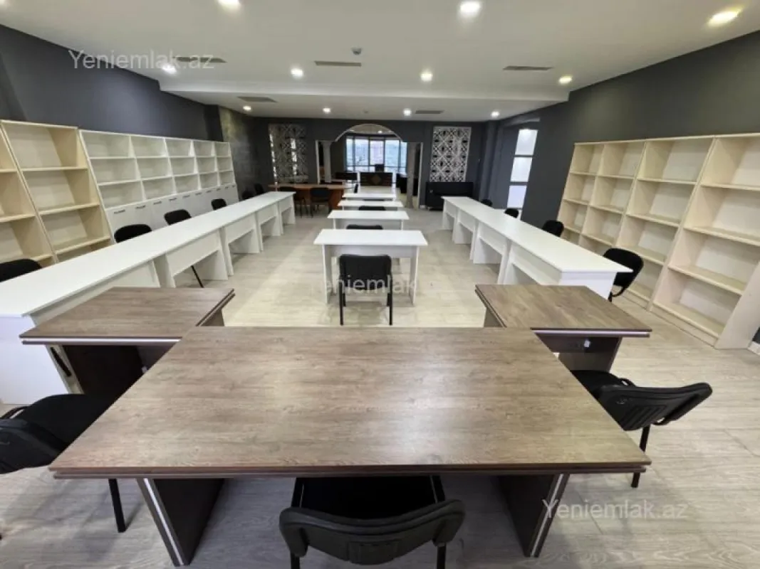 Satılır 5 otaqlı ofis 252 m²