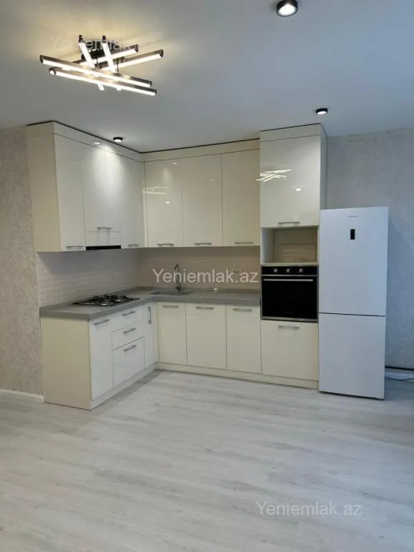 Satılır 2 otaqlı yeni tikili 60 m²