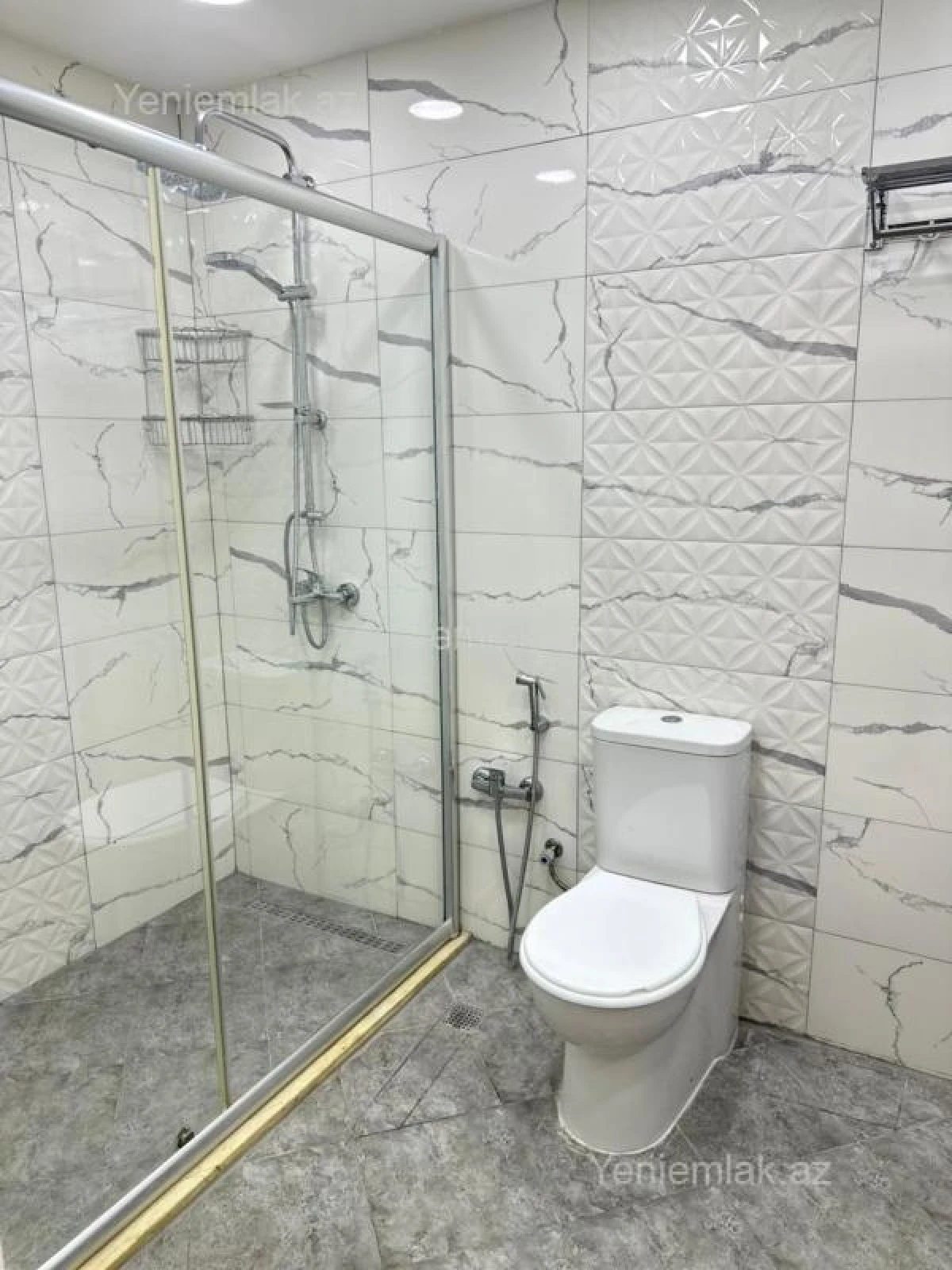 Satılır 2 otaqlı yeni tikili 60 m²