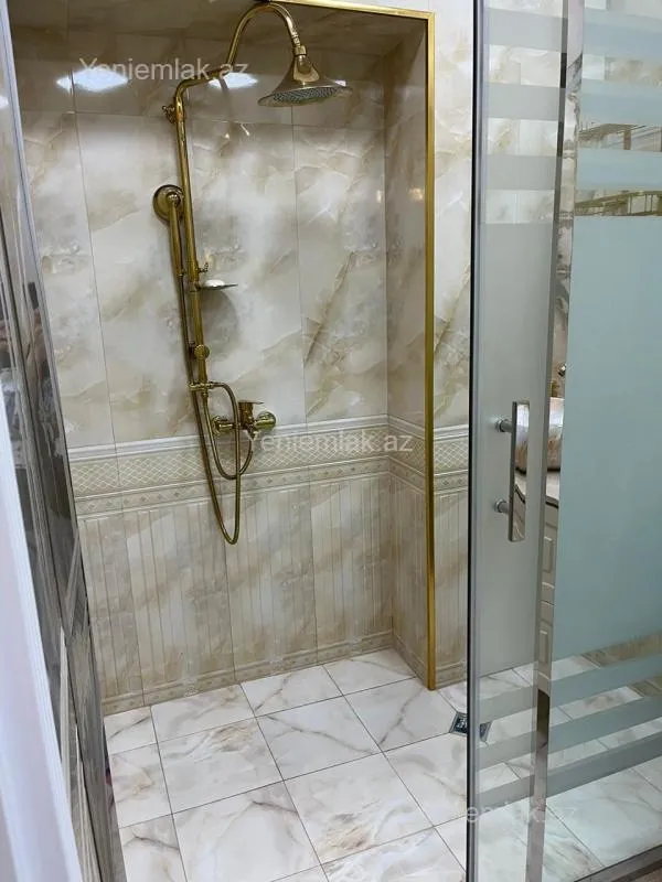 Satılır 4 otaqlı yeni tikili 189 m²