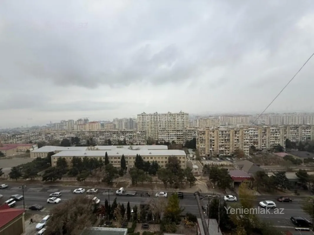 Satılır 3 otaqlı köhnə tikili 80 m²