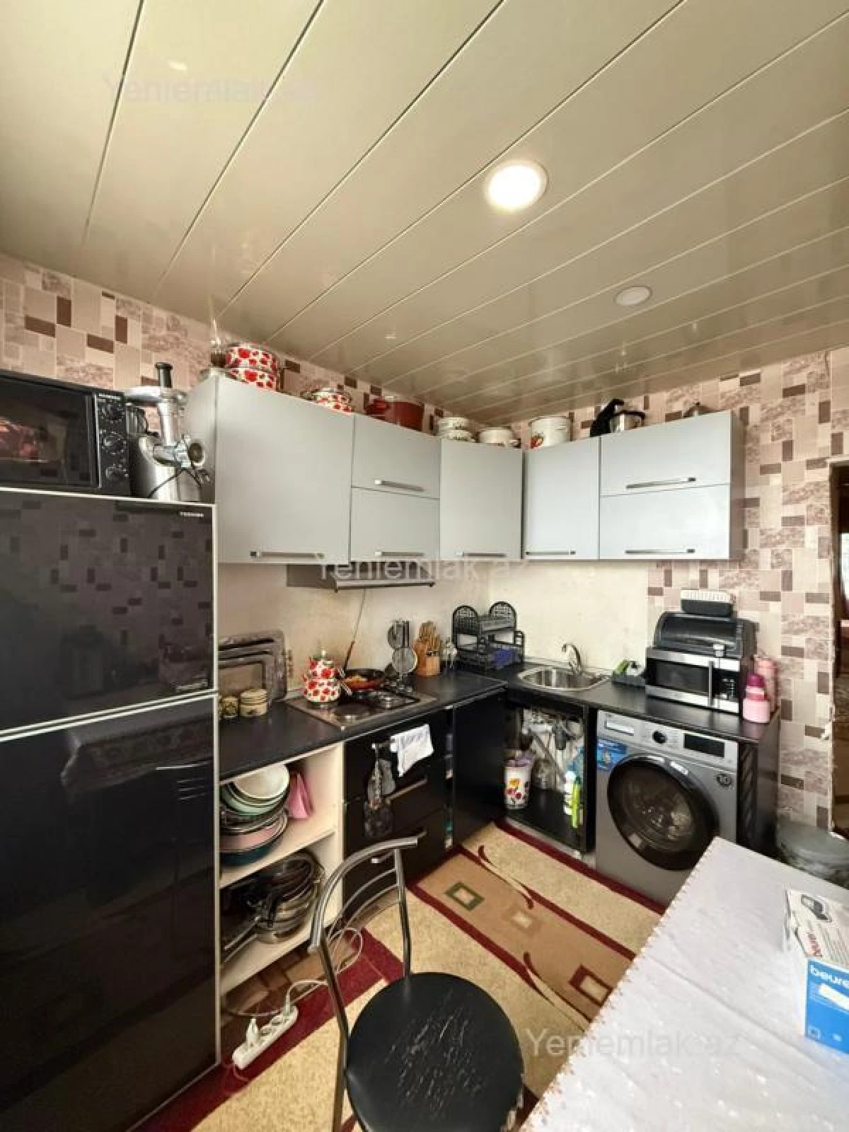 Satılır 3 otaqlı köhnə tikili 80 m²