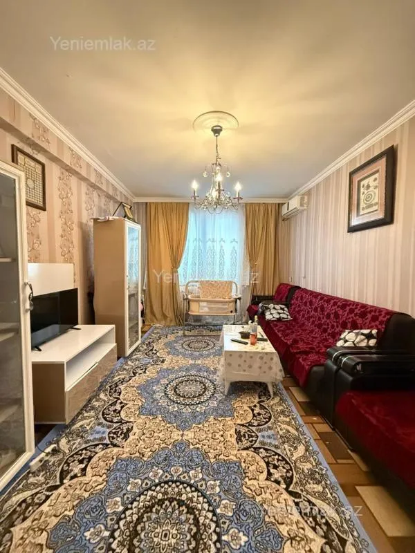 Satılır 3 otaqlı köhnə tikili 80 m²