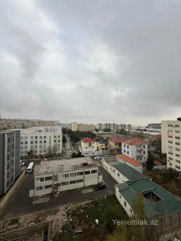 Satılır 3 otaqlı köhnə tikili 80 m²