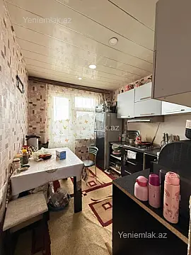 Satılır 3 otaqlı köhnə tikili 80 m²