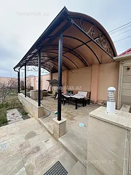 Satılır 6 otaqlı həyət evi 300 m²