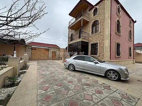 Satılır 6 otaqlı həyət evi 300 m²