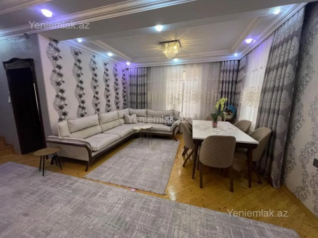 Satılır 6 otaqlı həyət evi 300 m²