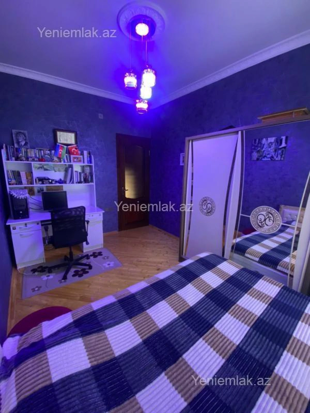 Satılır 6 otaqlı həyət evi 300 m²