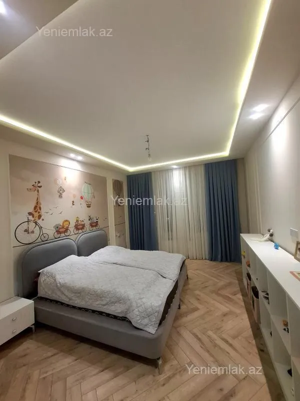 Satılır 3 otaqlı yeni tikili 140 m²