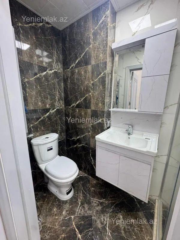 Satılır 3 otaqlı yeni tikili 75 m²