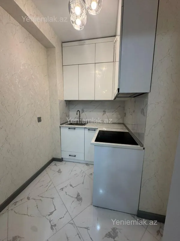 Satılır 3 otaqlı yeni tikili 75 m²