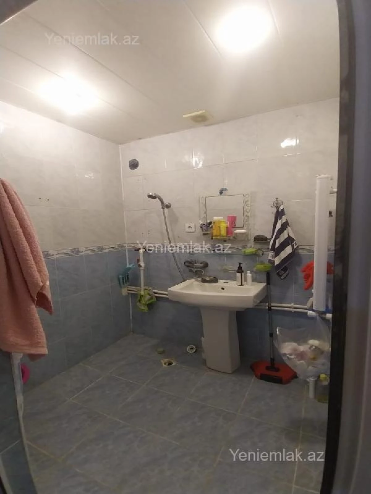 Satılır 3 otaqlı köhnə tikili 65 m²