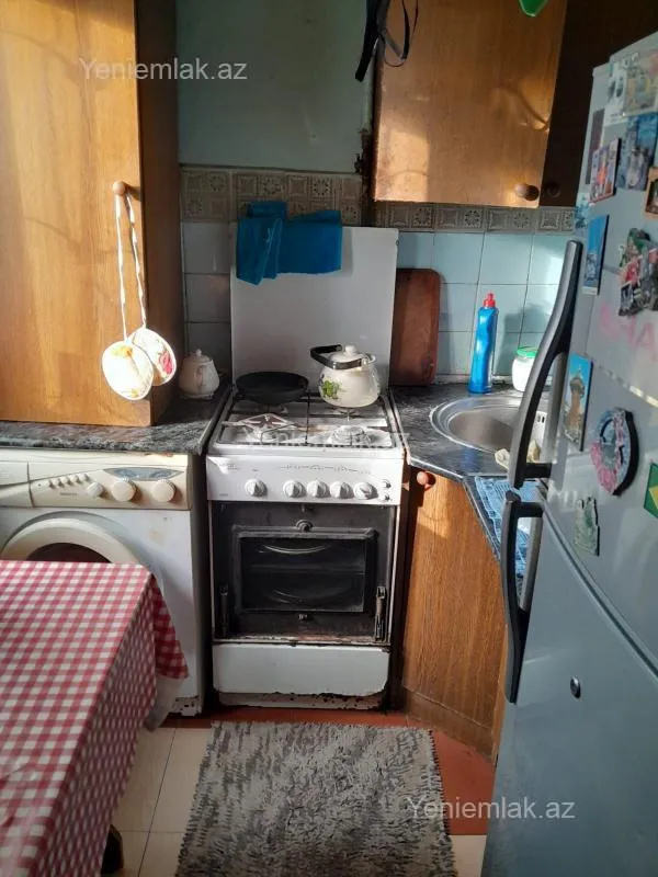 Satılır 2 otaqlı köhnə tikili 48 m²