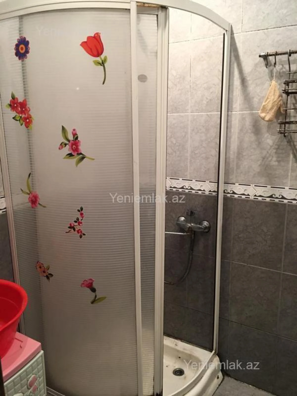 Satılır 3 otaqlı köhnə tikili 120 m²