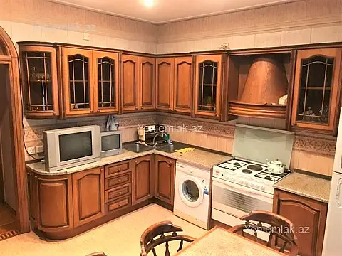 Satılır 3 otaqlı köhnə tikili 120 m² — Bakı, Nərimanov 3 otaq 120.00 m²