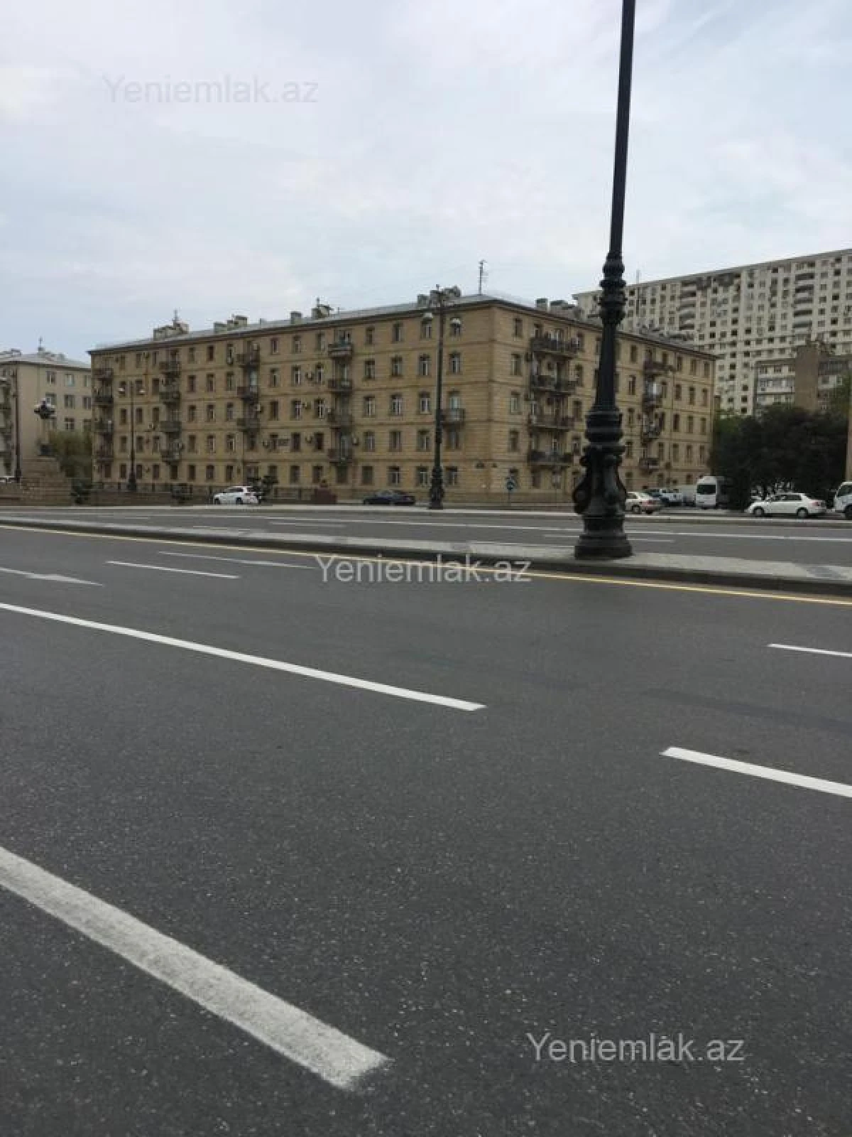 Satılır 3 otaqlı köhnə tikili 120 m²