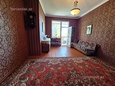 Satılır 2 otaqlı köhnə tikili 60 m²