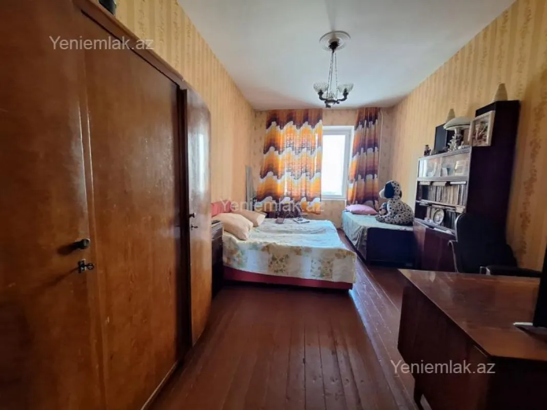 Satılır 2 otaqlı köhnə tikili 60 m²