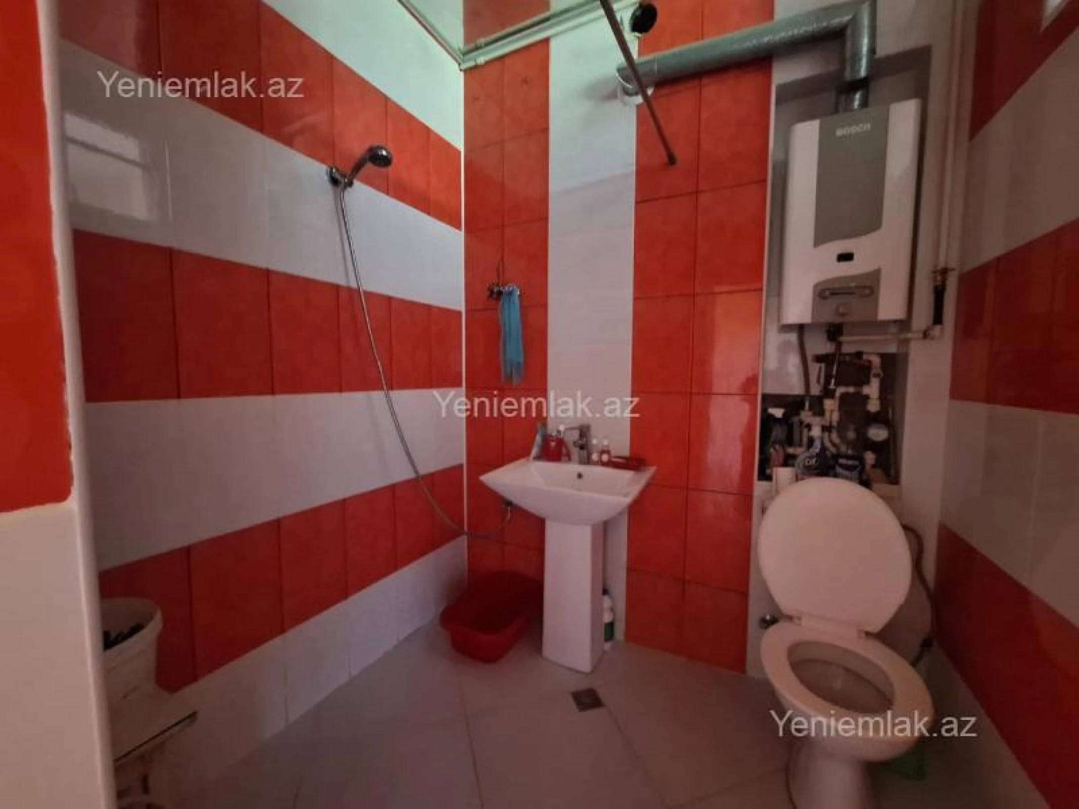 Satılır 2 otaqlı köhnə tikili 60 m²