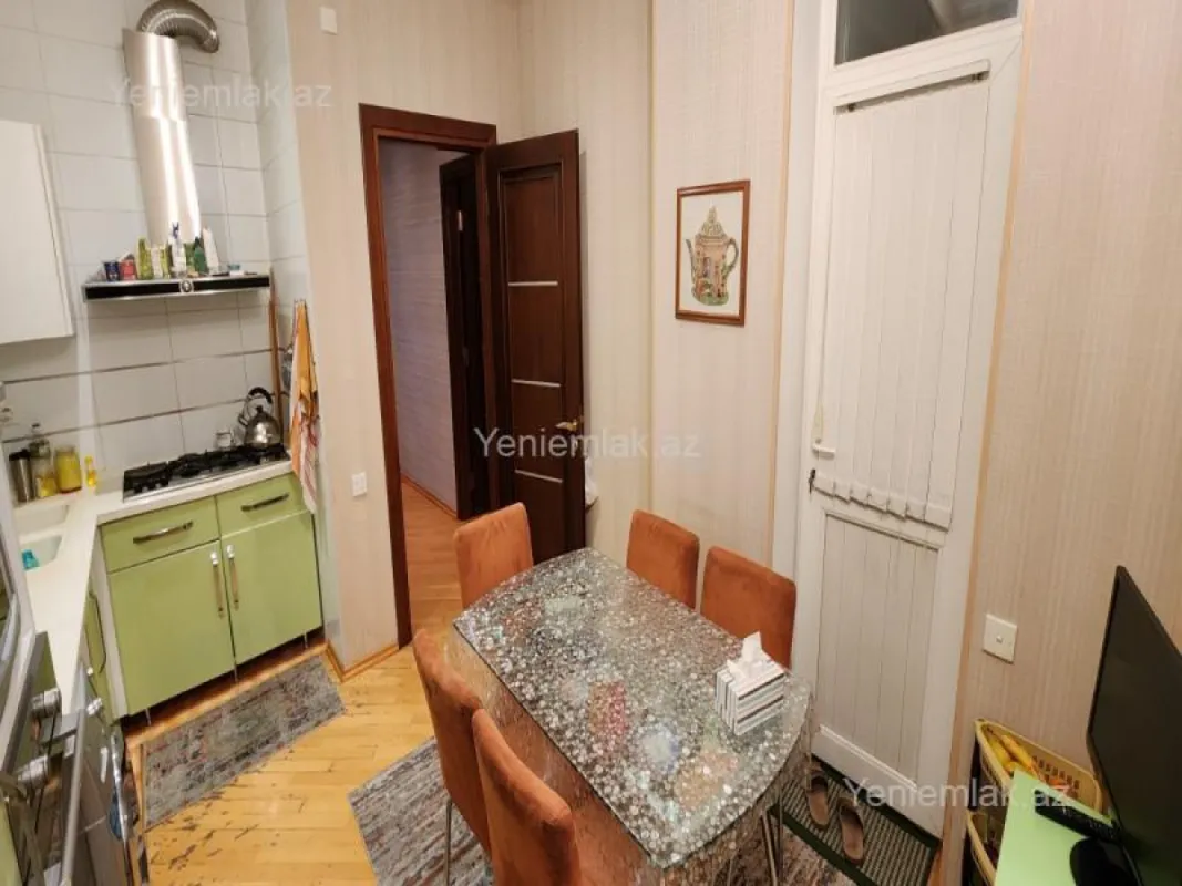 Satılır 3 otaqlı yeni tikili 150 m²