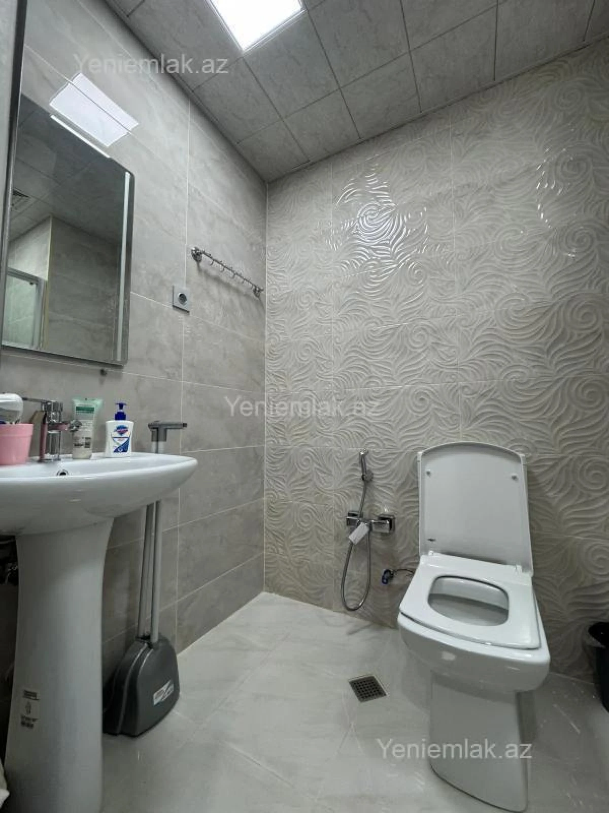 Satılır 2 otaqlı yeni tikili 47 m²